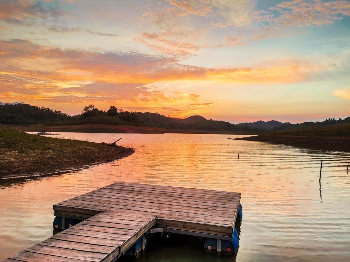 Sunset Nam Ngum Resort Ванг Виенг Екстериор снимка