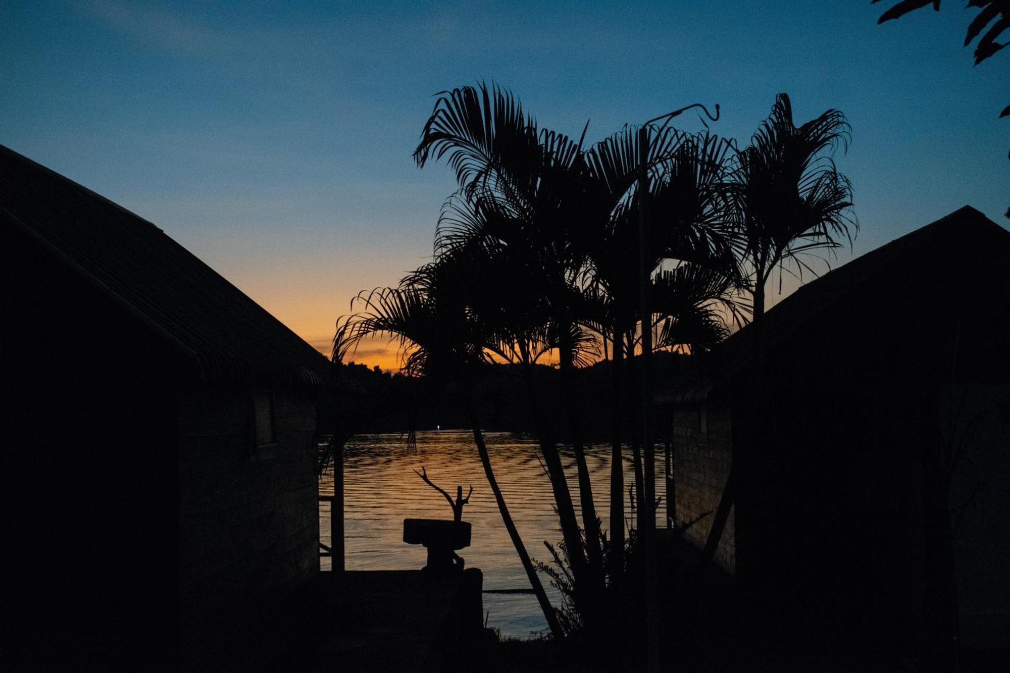 Sunset Nam Ngum Resort Ванг Виенг Екстериор снимка