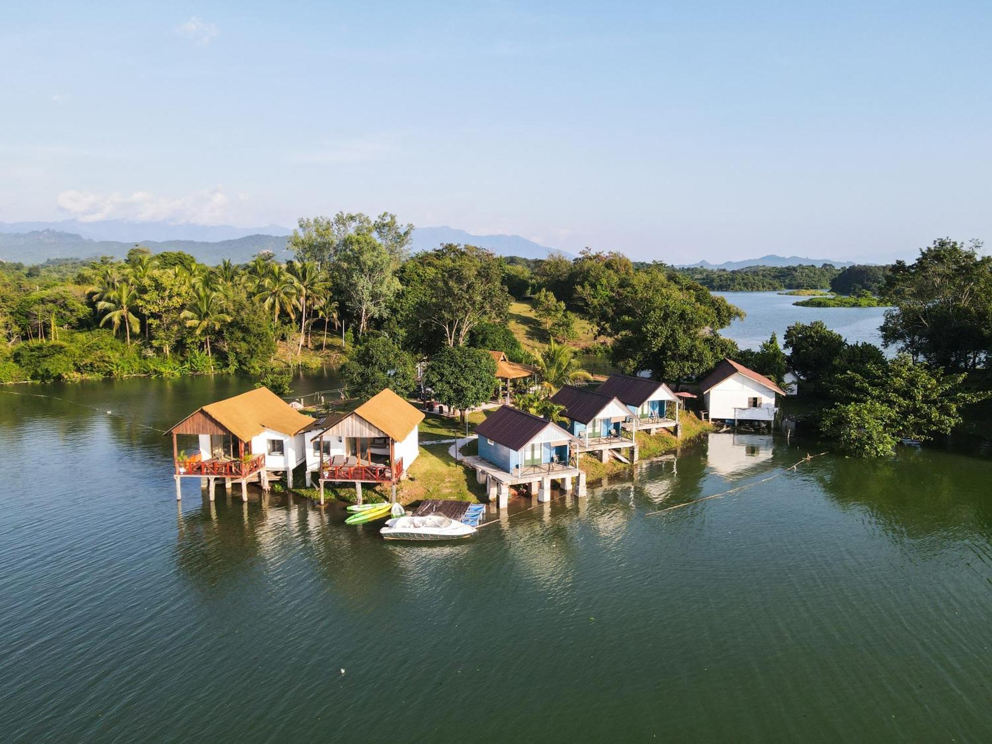 Sunset Nam Ngum Resort Ванг Виенг Екстериор снимка